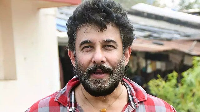 The Economic Times : Deepak Tijori