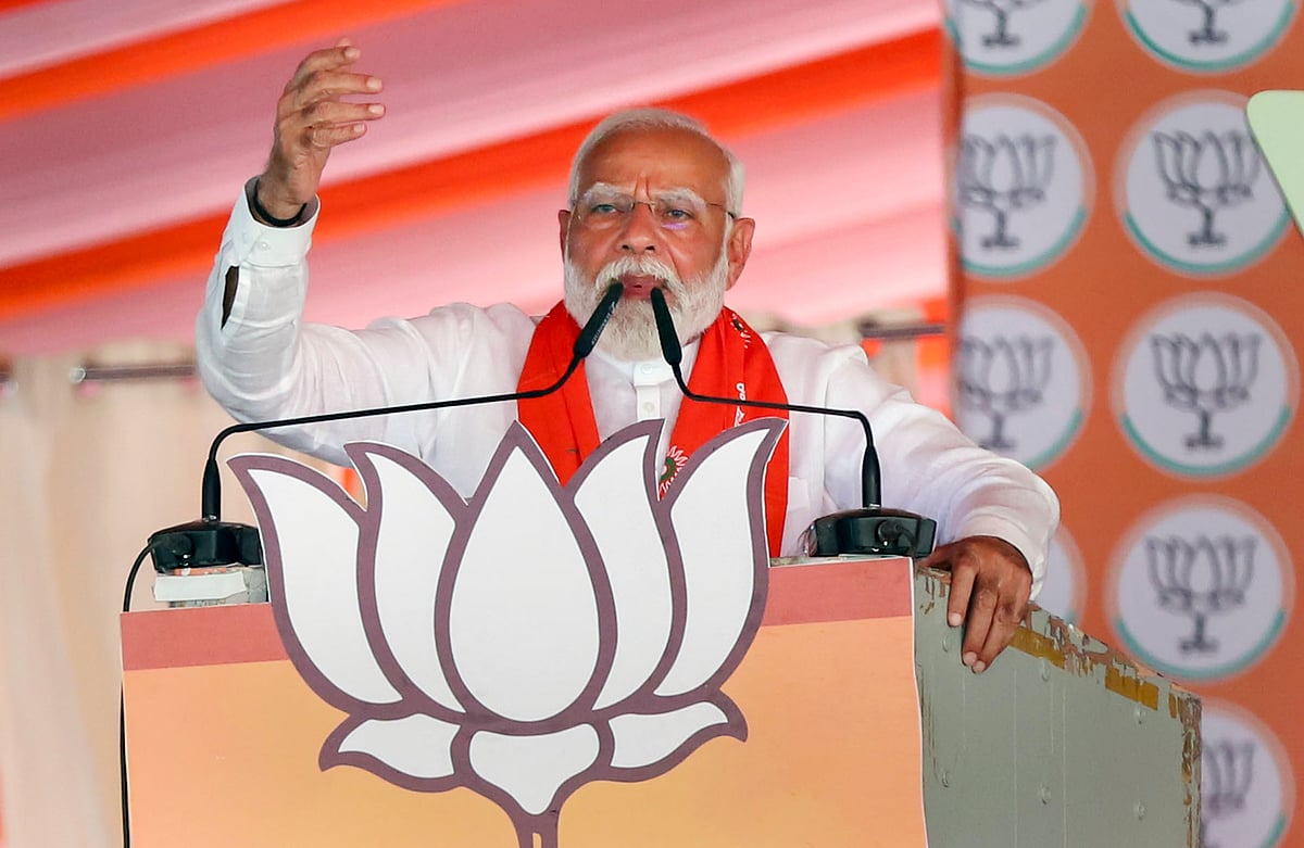 PTI : PM Modi in Uttar Pradesh