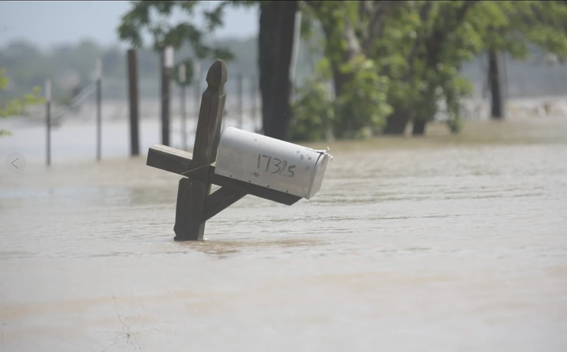 AP : Powerful storms have brought tornadoes to rural Oklahoma