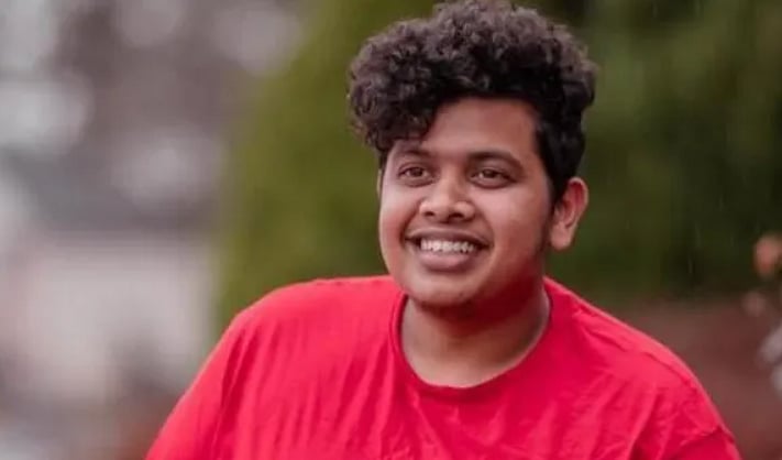 Social Media : YouTuber Irfan |