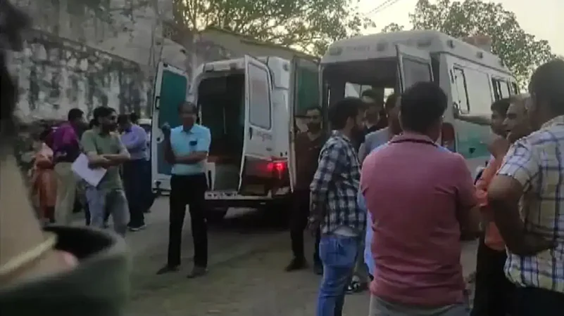 Hindustan Copper Mine: ਭਾਰਤ ਦੀ ਸਭ ਤੋਂ ਵੱਡੀ ਤਾਂਬੇ ਦੀ ਖਾਨ 'ਚ ਰੇਡ ਮਾਰਨੀ ਪਈ ਮਹਿੰਗੀ ! ਵਿਜੀਲੈਂਸ ਦੇ ਅਫ਼ਸਰ 1875 ਫੁੱਟ ਗਹਿਰਾਈ 'ਚ ਫਸੇ