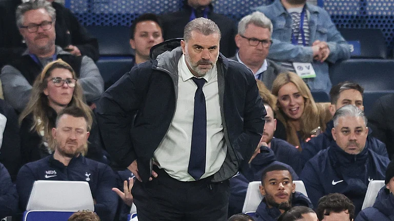 Spurs boss Ange Postecoglou - null