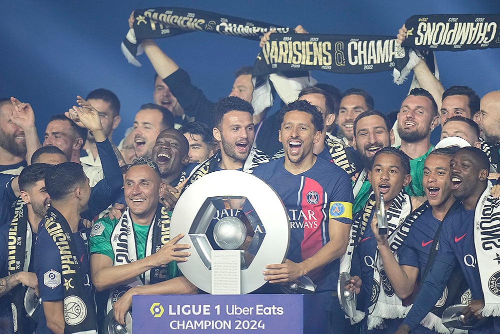 | Photo: AP/Christophe Ena : Ligue 1: Paris Saint-Germain vs Toulouse 