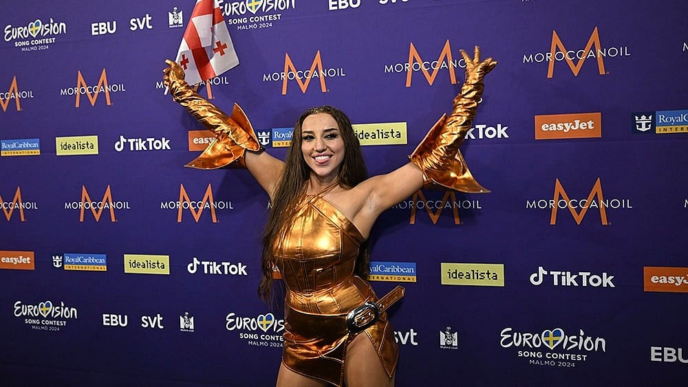 Jessica Gow : Nutsa Buzaladze