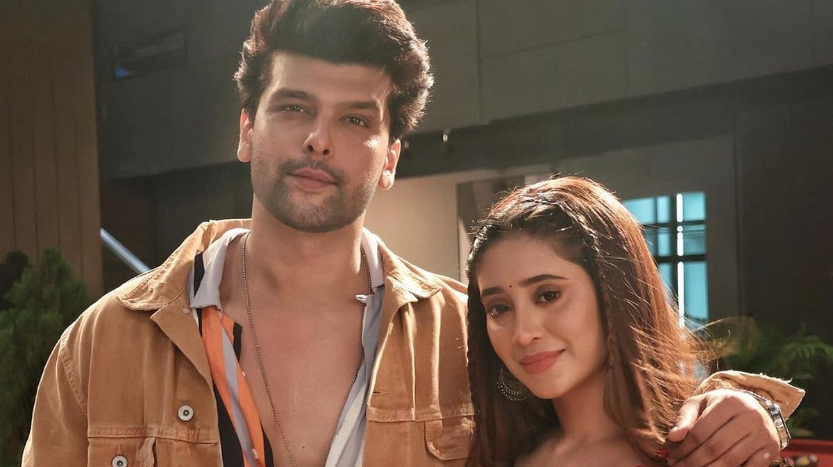 Instagram : Kushal Tandon, Shivangi Joshi