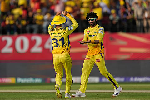 Ravindra Jadeja celebrates Prabhsimran Singh's wicket