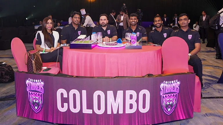 Colombo Strikers owners along with Thisara Perera and support staff. - Photo: Special Arrangement