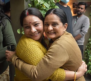 X : Actresses Sunita Rajwar and Geetanjali Kulkarni