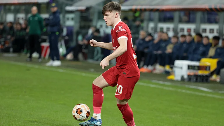 Ben Doak in action for Liverpool in the Europa League. - null