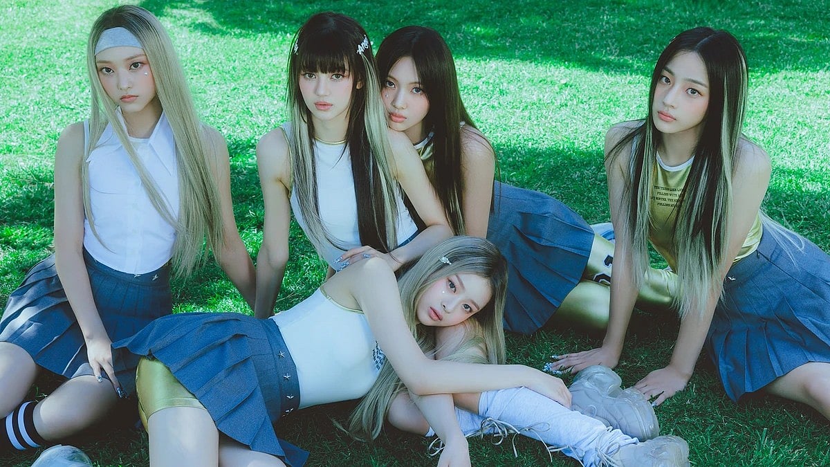 NewJeans  - Instagram