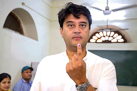 3rd phase of LS polls: Jyotiraditya Scindia votes