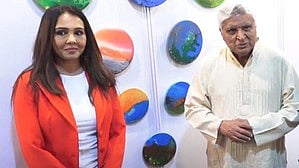 IANS : Javed Akhtar inaugurating the Mumbai Art Fair