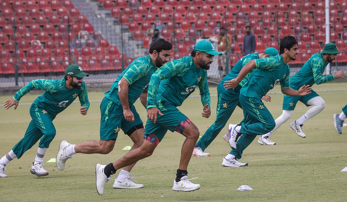 X/@TheRealPCB : Pakistan cricket team during training