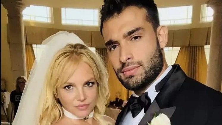 Britney Spears and Sam Asghari at their wedding ceremony in June 2022