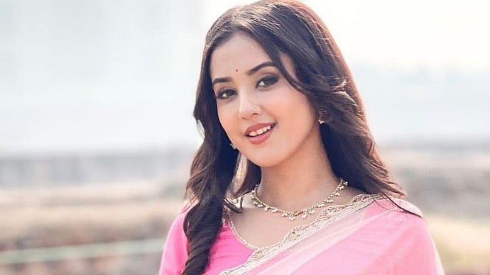 Instagram : Riya Sharma