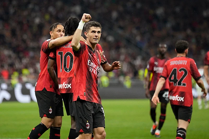 Serie A soccer AC Milan vs Cagliari_photo_9