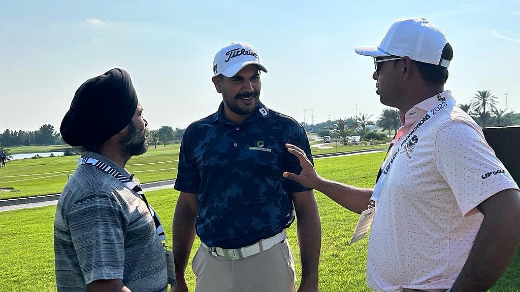 File Photo: Indian golfer Anirban Lahiri (Centre) in conversation with Gaganjeet Bhullar (R). - Photo: X / @anirbangolf