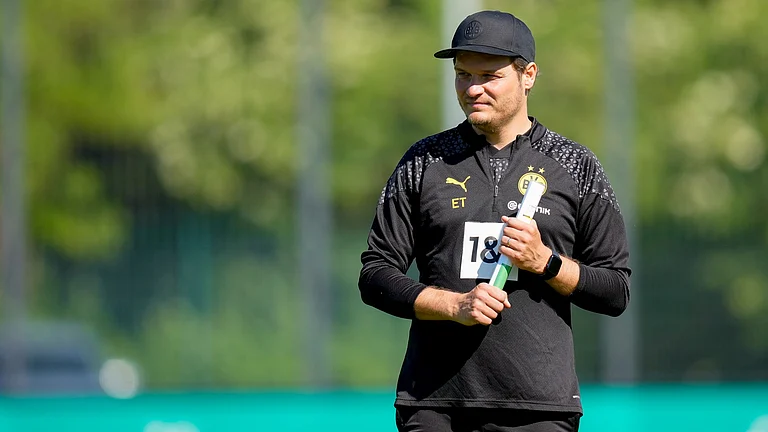 Borussia Dortmund head coach, Edin Terzic. - null