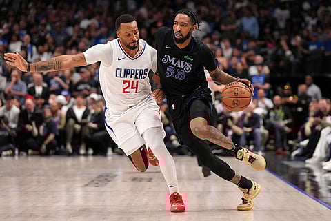 NBA: Dallas Mavericks vs Los Angeles Clippers