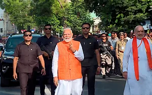 PTI : Voting kicked off at 7 am in 93 constituencies spread over 11 states and Union Territories on Tuesday in the third phase of the Lok Sabha polls.