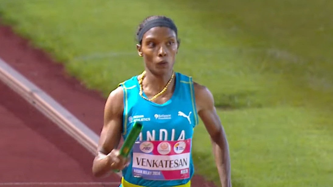 Subha Venkatesan runs during the Asian Relays 2024 4x400m Mixed Team event - X/@afiindia