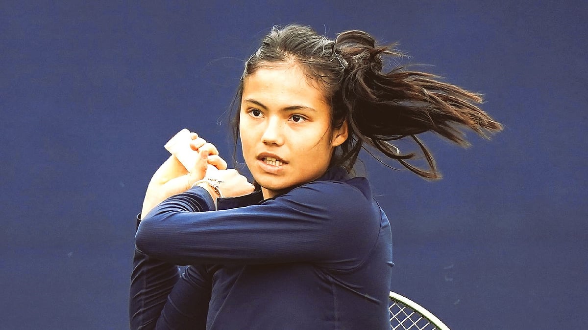 Great Britain’s Emma Raducanu training on day three of the Rothesay Open 2022 at Nottingham Tennis Centre, Nottingham. Picture date: June 6, 2022. - null