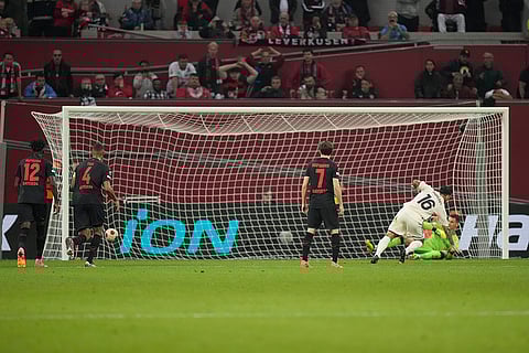 Leandro Paredes scores from penalty kick