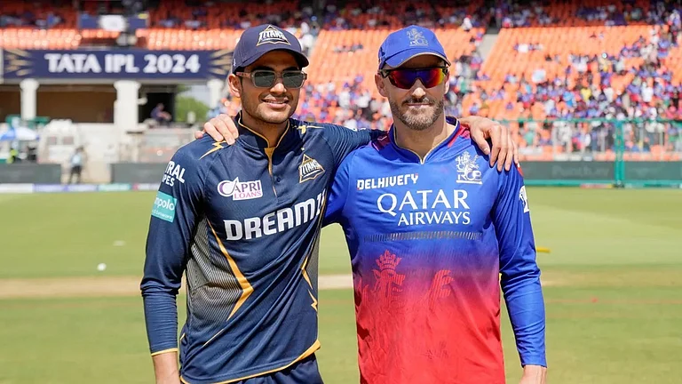 Captains of Gujarat Titans and Royal Challengers Bengaluru, Shubman Gill (first from left) and Faf Du Plessis before the 45th match of Indian Premier League 2024. - BCCI