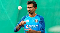 Yuzvendra Chahal 'Statue' Steals The Show On India Vs Pakistan T20 World Cup Match Day - See Funny Post File : Yuzvendra Chahal
