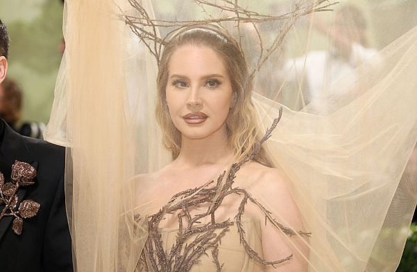 Lana Del Rey at Met Gala