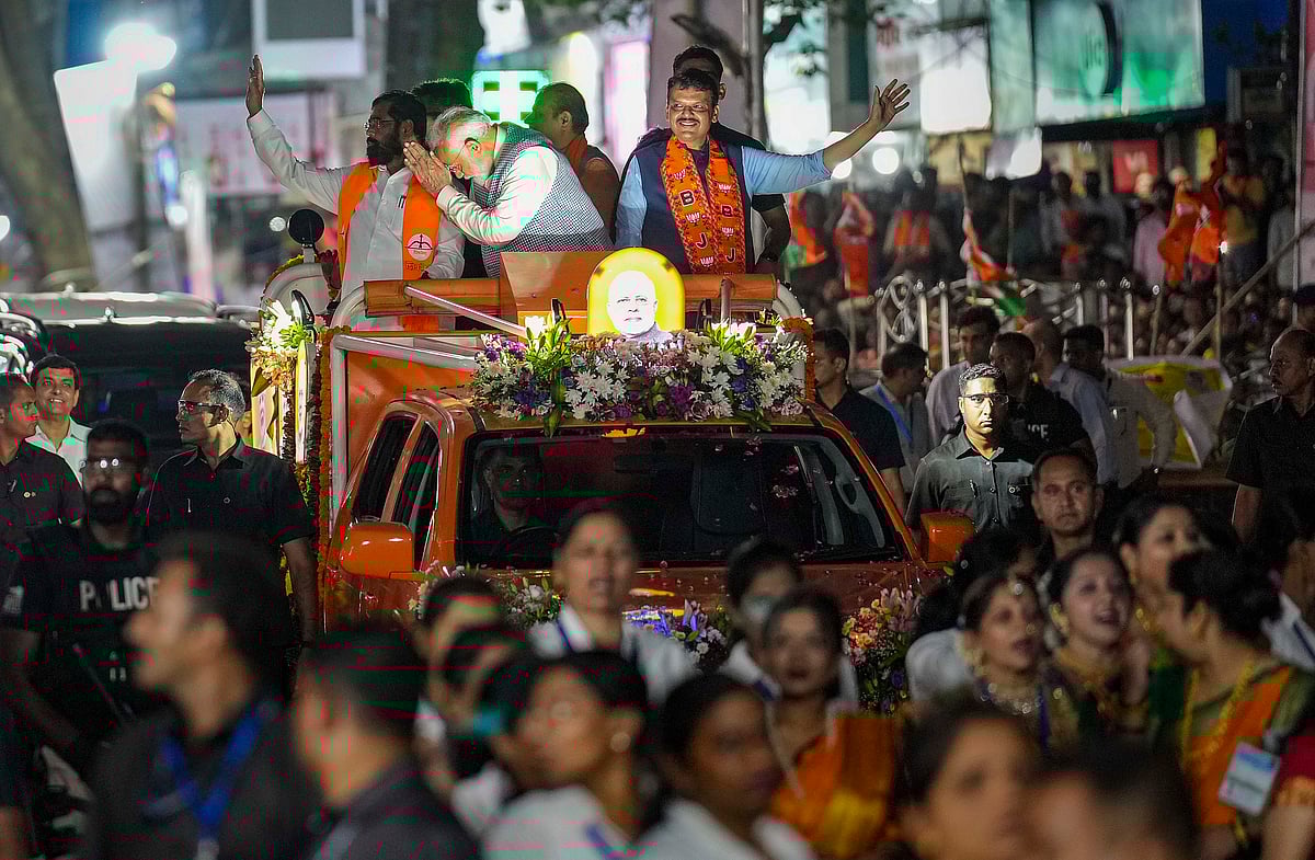 PTI : PM Modi, CM Eknath Shinde and deputy CM Devendra Fadnavis will take part in 'Jahir Sabha'. 