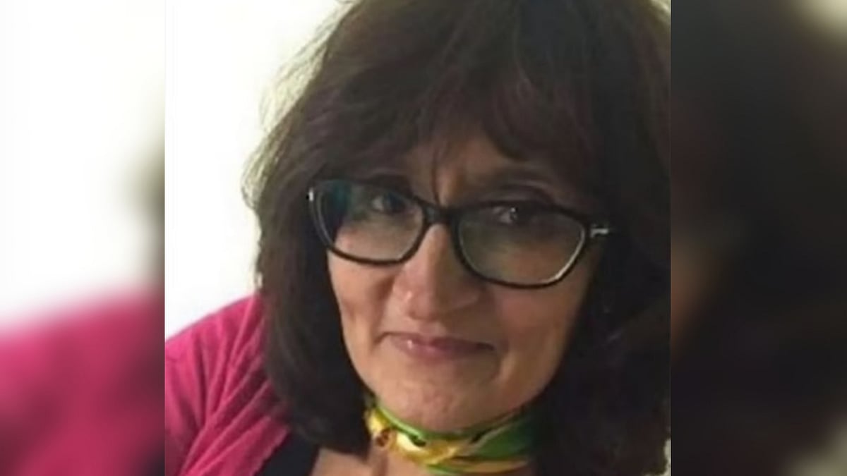 X : Anita Mukhey worked part-time for the National Health Service (NHS) as a medical secretary