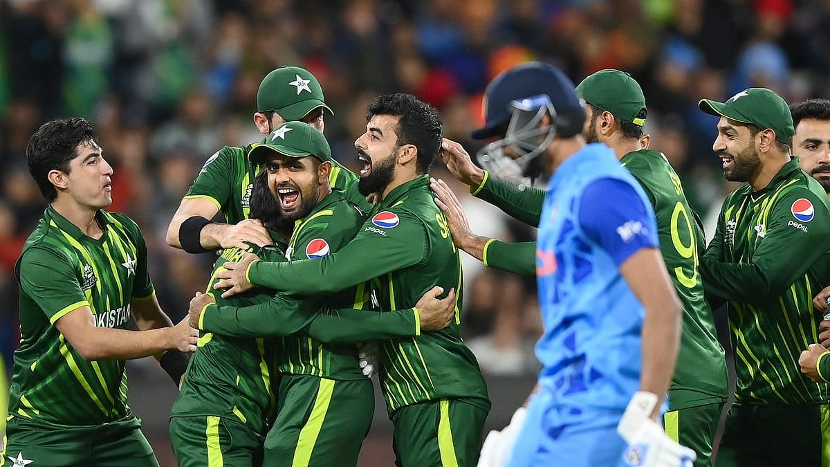 Chasing 160, Pakistan bowlers had put them on top as India lost their first four wickets for just 31 runs - X/@T20WorldCup