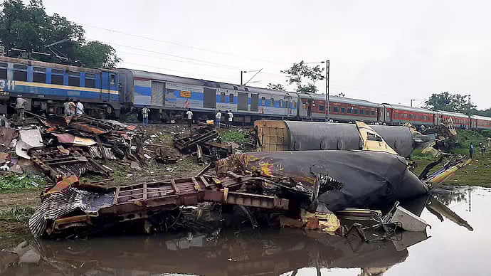 Sealdah-bound Kanchanjungha Express derailed |  - PTI