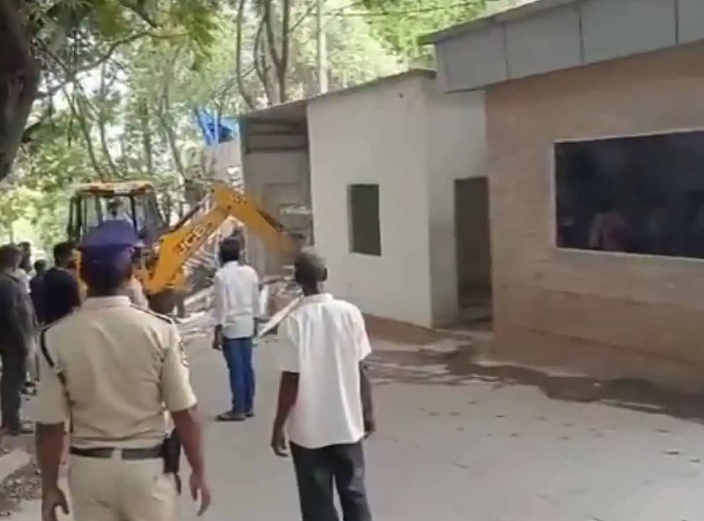 X : Unauthorised Structures At Ex-Andhra CM Jagan's Residence |