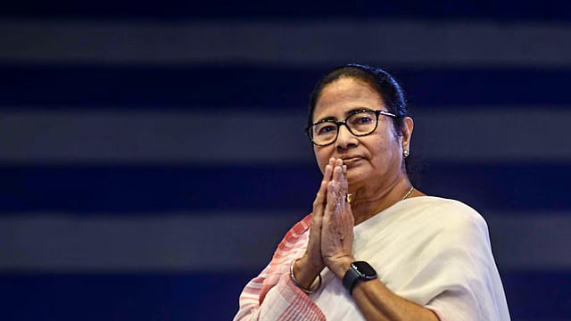 Mamata Banerjee To Campaign For Congress’ Priyanka Gandhi In Kerala’s Wayanad: Report