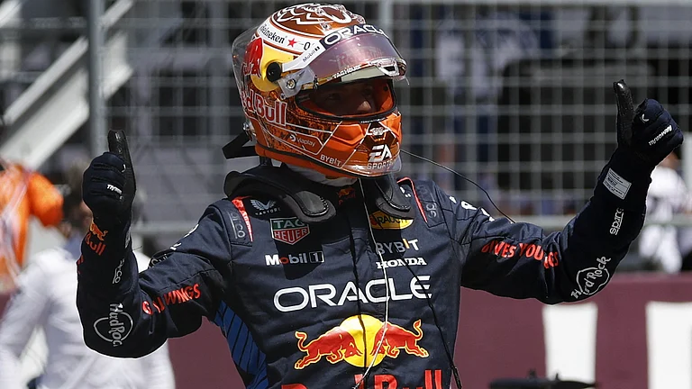 Max Verstappen won the sprint race in Austria. - null