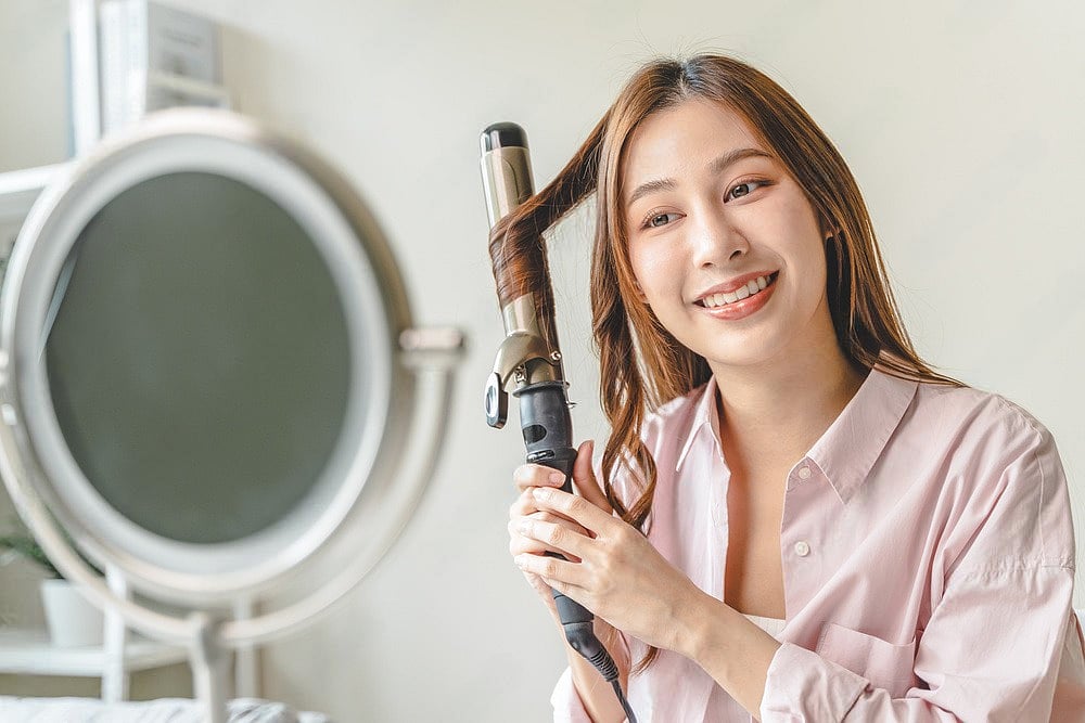 The 8 Best Curling Irons and Wands for 2024 | Experts Approved
