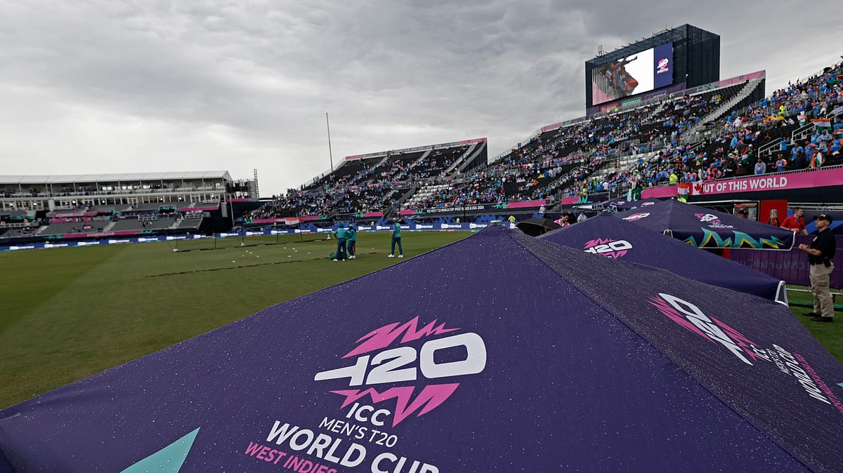 Clouds loom over as it drizzles before the start of the ICC Men's T20 World Cup cricket match between India and Pakistan at the Nassau County International Cricket Stadium in Westbury, New York. - Photo: AP/PTI
