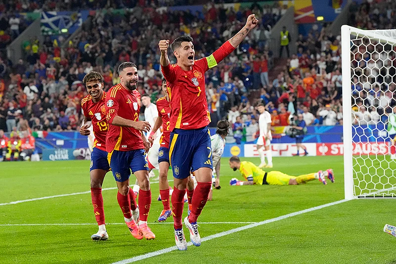 Euro 2024 Soccer Spain Italy photos_4