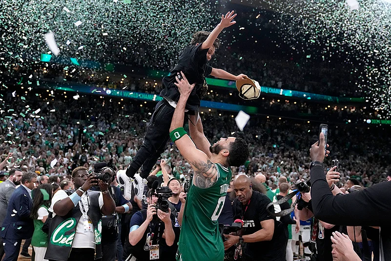 NBA basketball finals Game 5 Photos_2