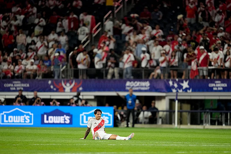 2024 Copa America Soccer Peru vs Chile photo_2