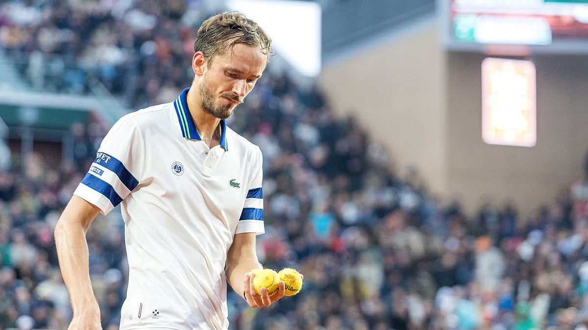 Daniil Medvedev secured his spot in the next round of the Halle Open.