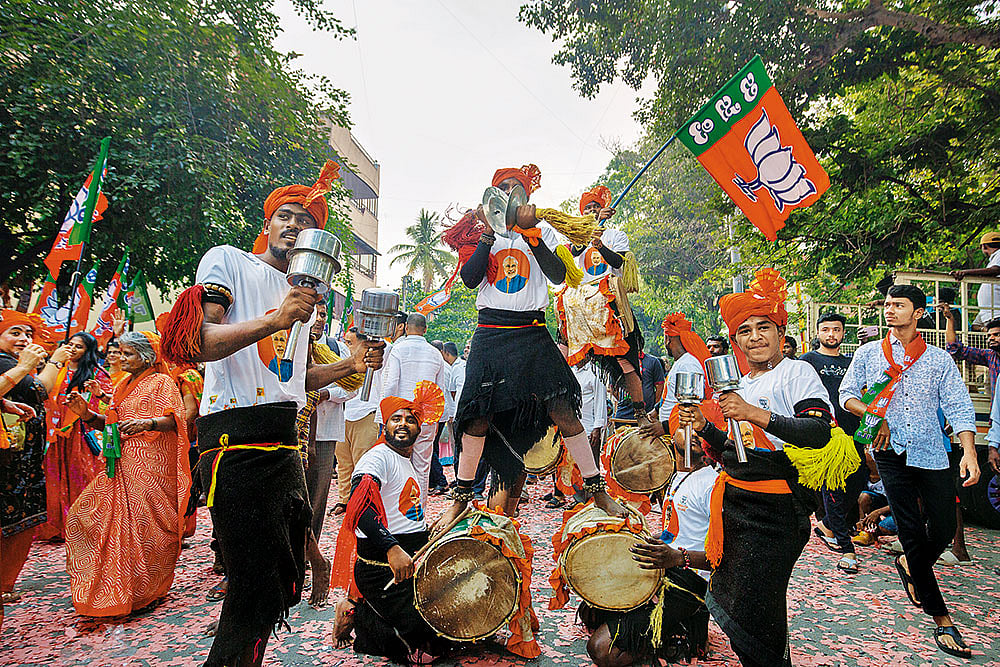 Photo: Getty Images : Beats of Victory: BJP supporters celebrating in Bengaluru on June 4