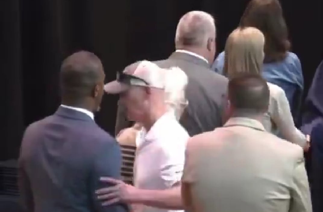 Twitter : The incident took place at Baraboo High School. 