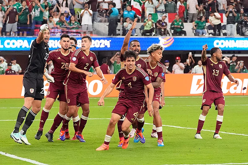 CONMEBOL 2024 Copa America Soccer Venezuela vs Mexico Photos_2