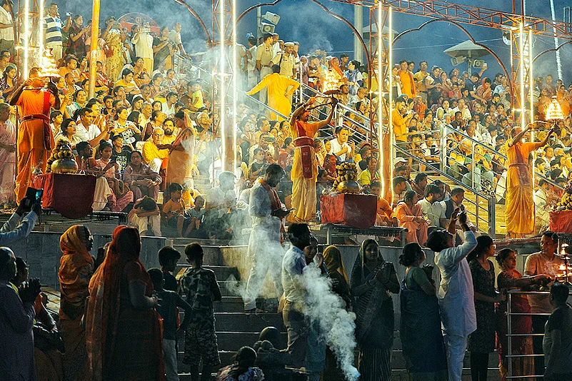 evening prayers in Sarayu