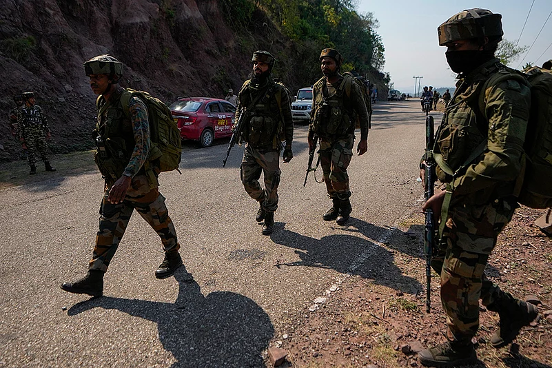 Kashmir Militant Attack Photo_6