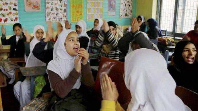 PTI : Summer Break Announced For Kashmir Schools |