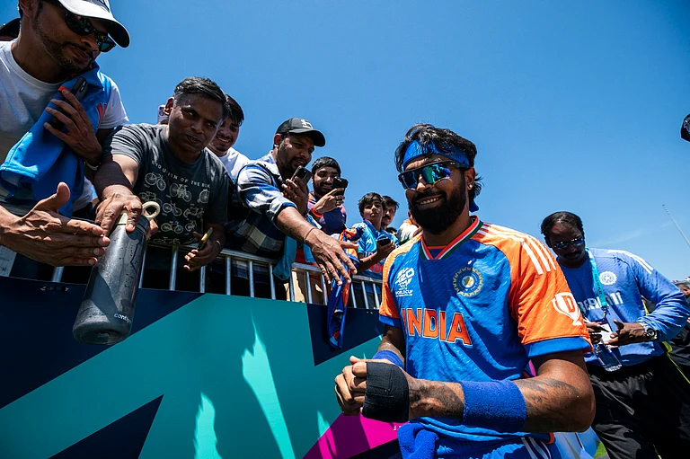 Hardik Pandya enjoys an unforgettable start  - Eduardo Munoz Alvarez/AP